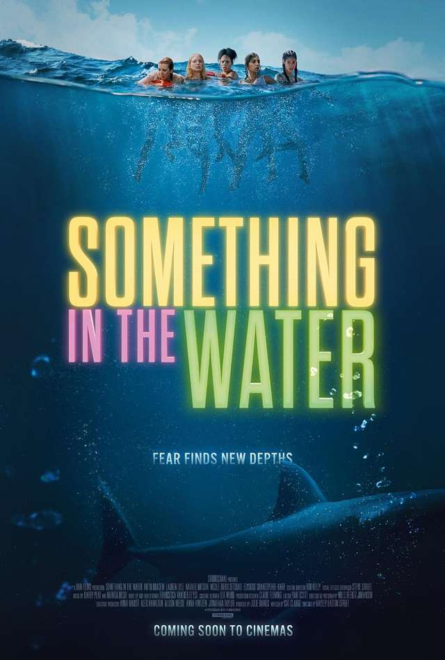 逃出狂鯊島_Something in the Water_電影海報