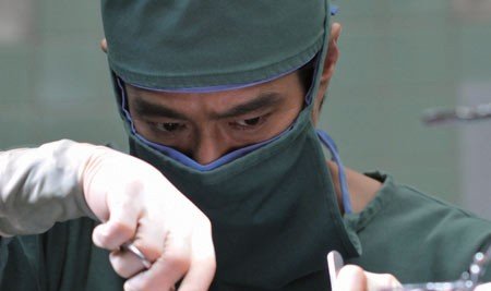 孤高的手術刀_A Lone Scalpel_電影劇照