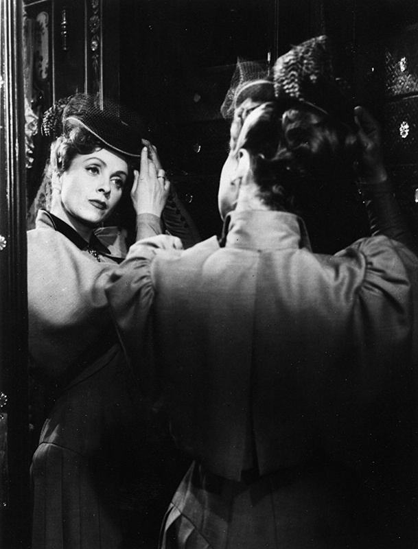 巴黎貴婦的耳環_Madame de..._電影劇照